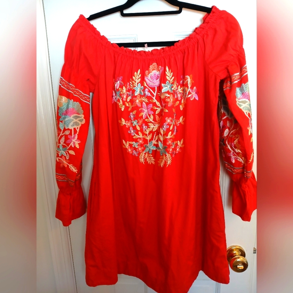Free People Embroidered Off-the-Shoulder Red Tunic/Mini Dress. Size M.